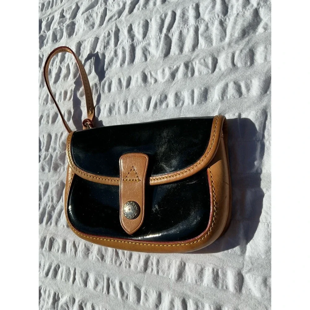 Dooney & Bourke Black Patent Leather Small Wristlet‎ Wallet Card Holder